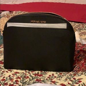 Michael Kors Jet Set Crossbody Bag 6 1/2”h x 9”w